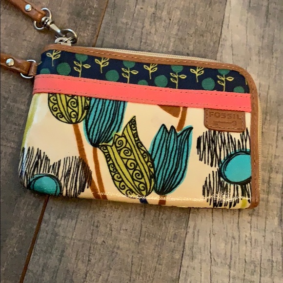 Fossil Handbags - Fossil Key-Per Floral Print Clutch Wallet